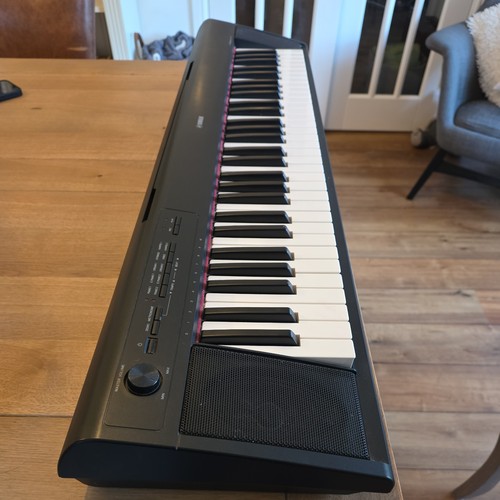 Yamaha piaggero slimline - np-12,