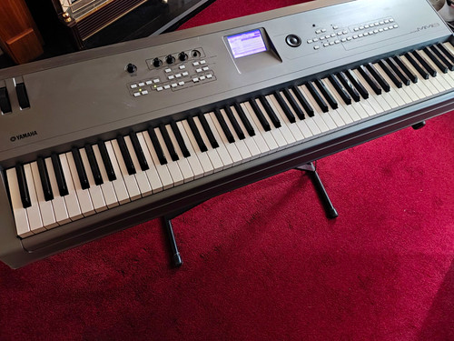 Yamaha mm8 key weighted - 88-key,