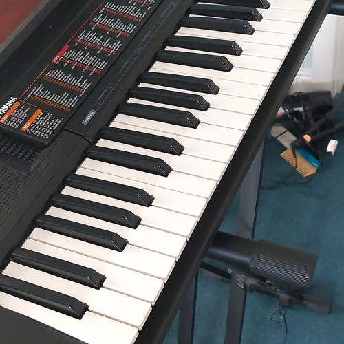 Yamaha psr f51 - yamaha, psr-f51