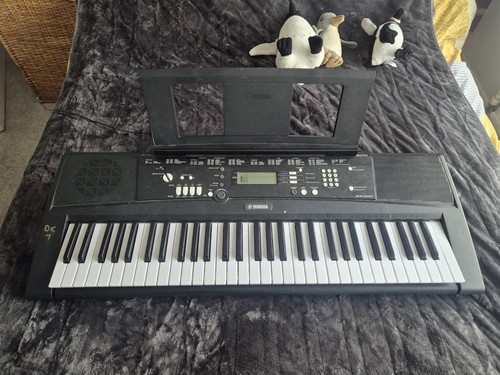 Yamaha 220 digital key - ez-220, 61-key