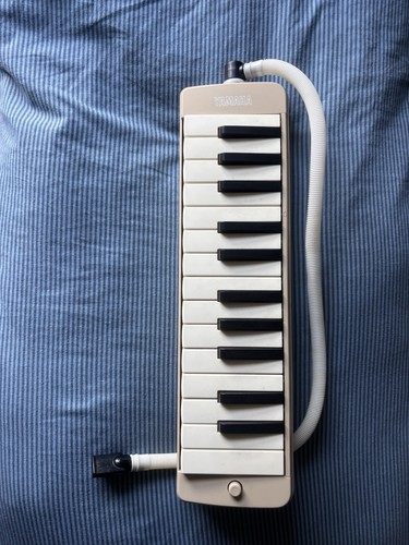 Vtg yamaha pianica melodica - yamaha,