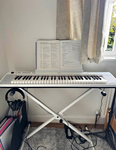 Yamaha piaggero 61 key - np-12, 61-key