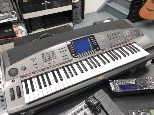 Yamaha psr 8000 - yamaha,